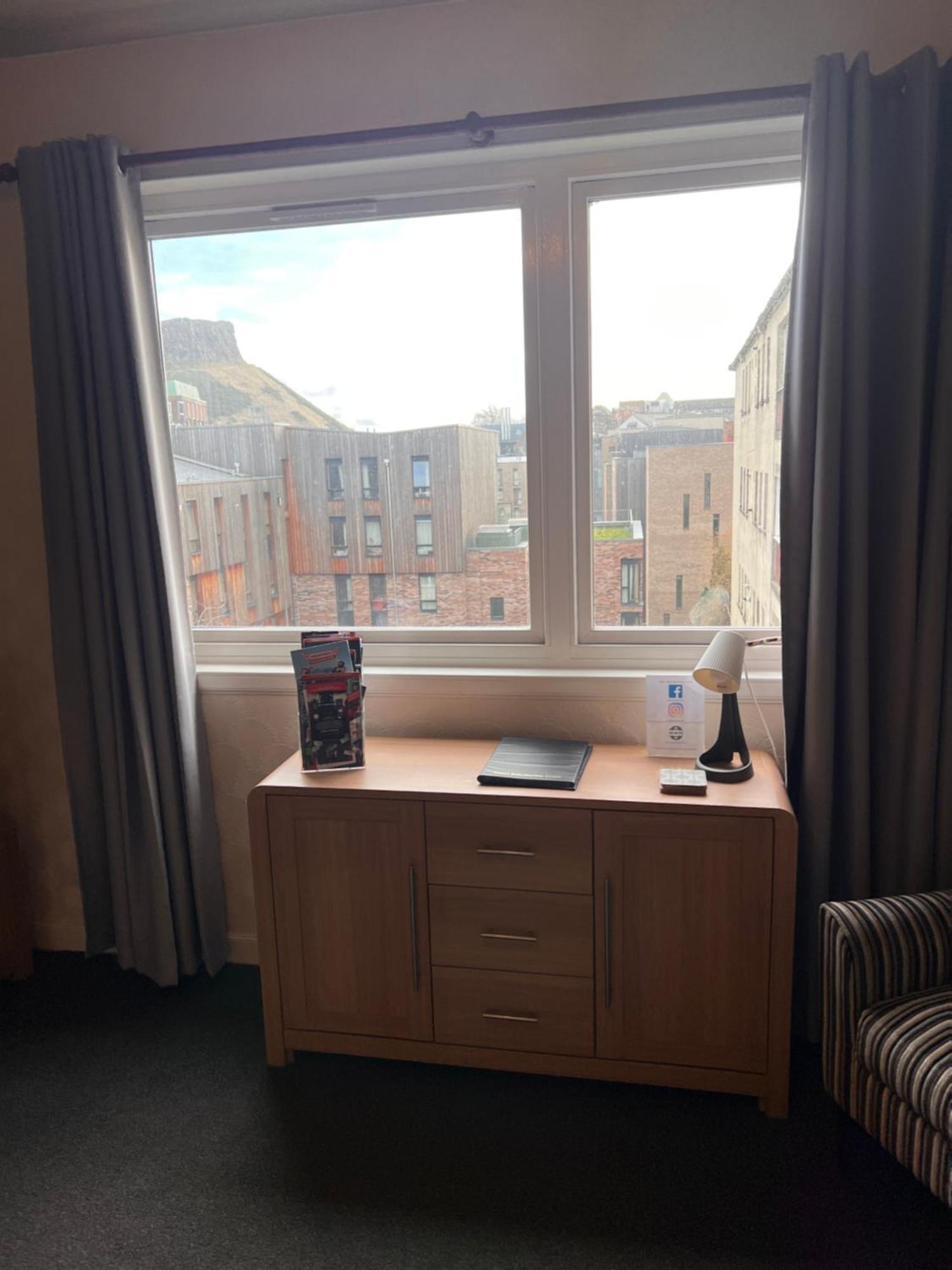 Crags View Apartment On The Royal Mile Edynburg Zewnętrze zdjęcie